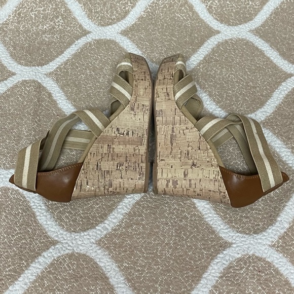 Tan Strap Wedges - Picture 4 of 15